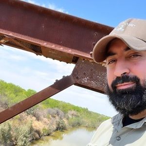 Meet your Posher, Posh